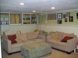 A finished basement with a full bath and bonus room