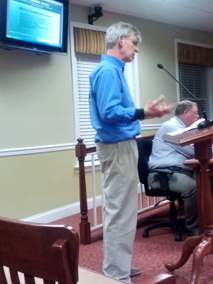 Verona Environmental Commission member Anthony Saltalamacchia explained Sustainable Jersey to the Town Council.
