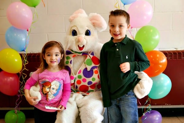 Lexi and Will Odell and the Easter Bunny